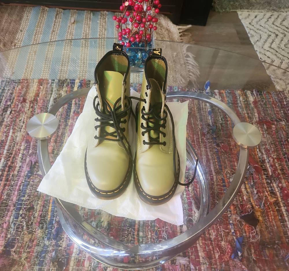 Dr Martens boots green